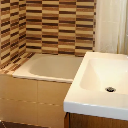 On Trendy Cousin Flat Apartment Lisbon
