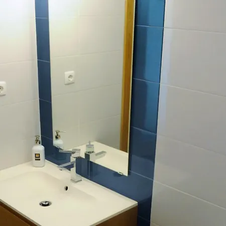 On Trendy Cousin Flat Apartment Lisbon
